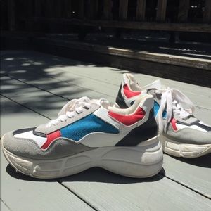 Steve Madden Platform Sneakers✨